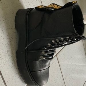 Bronx army boot (look alike Dr. Marteen).